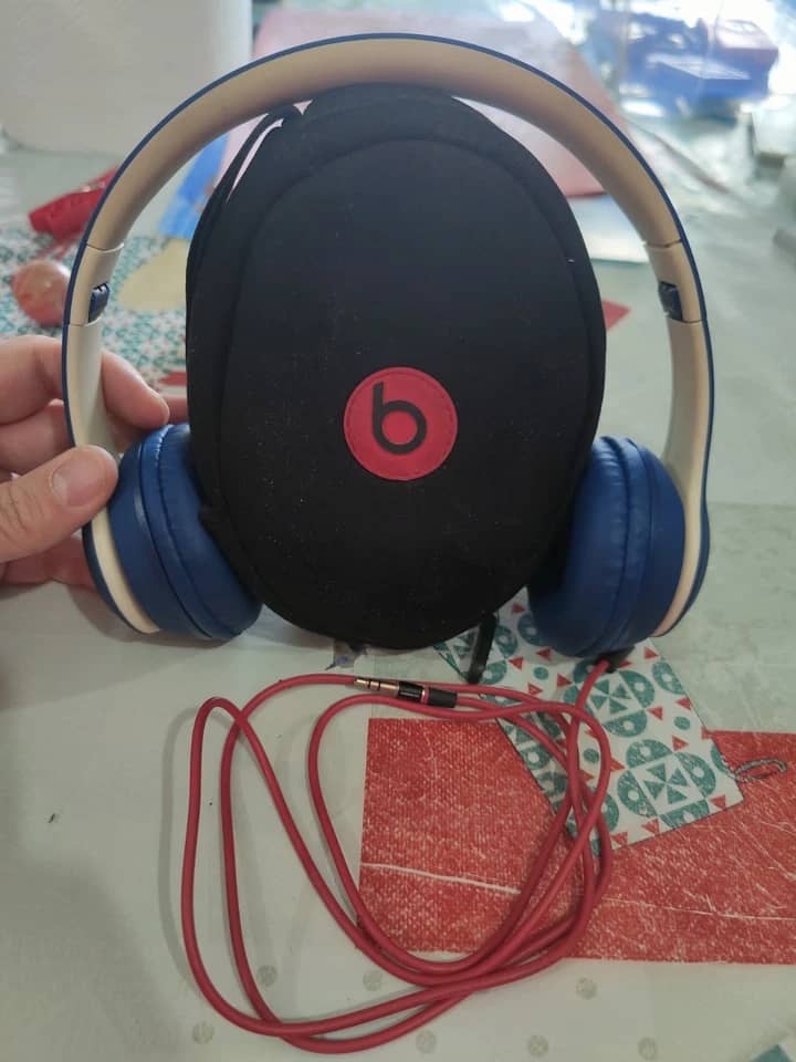 Beats Solo 3 Headphones & Earbuds Black New