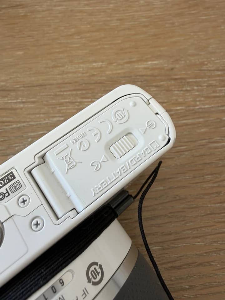 Nikon 1 V3 Digital Cameras Black Body Only Used - Very Good