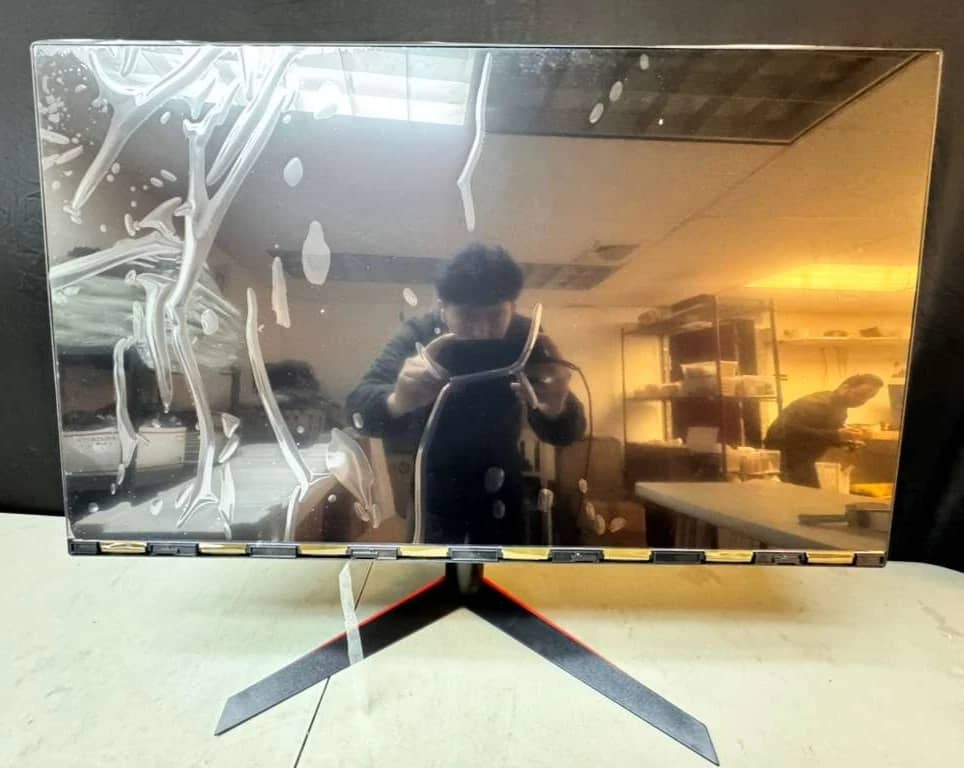 LG 32GK650F-B Monitors New
