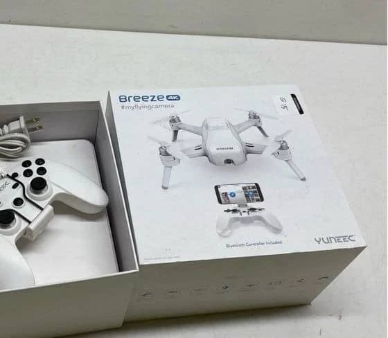 Yuneec Breeze 4K Quadcopters & Multirotors New