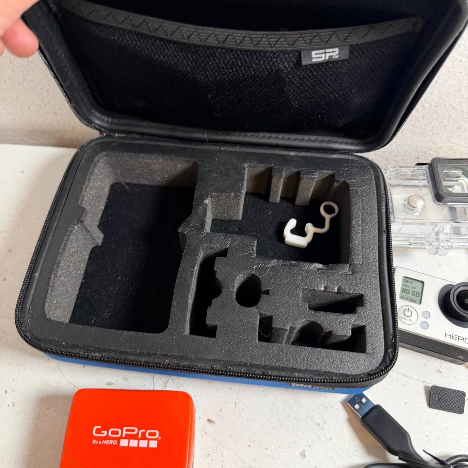GoPro HERO 3 Digital Cameras White Used - Good