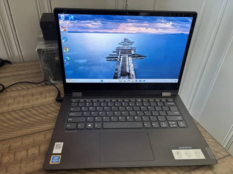 Lenovo Flex 14IWL Computers 120GB 4GB Used - Good