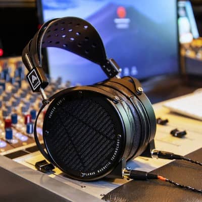 Audeze Audeze LCD-X Headphones & Earbuds 