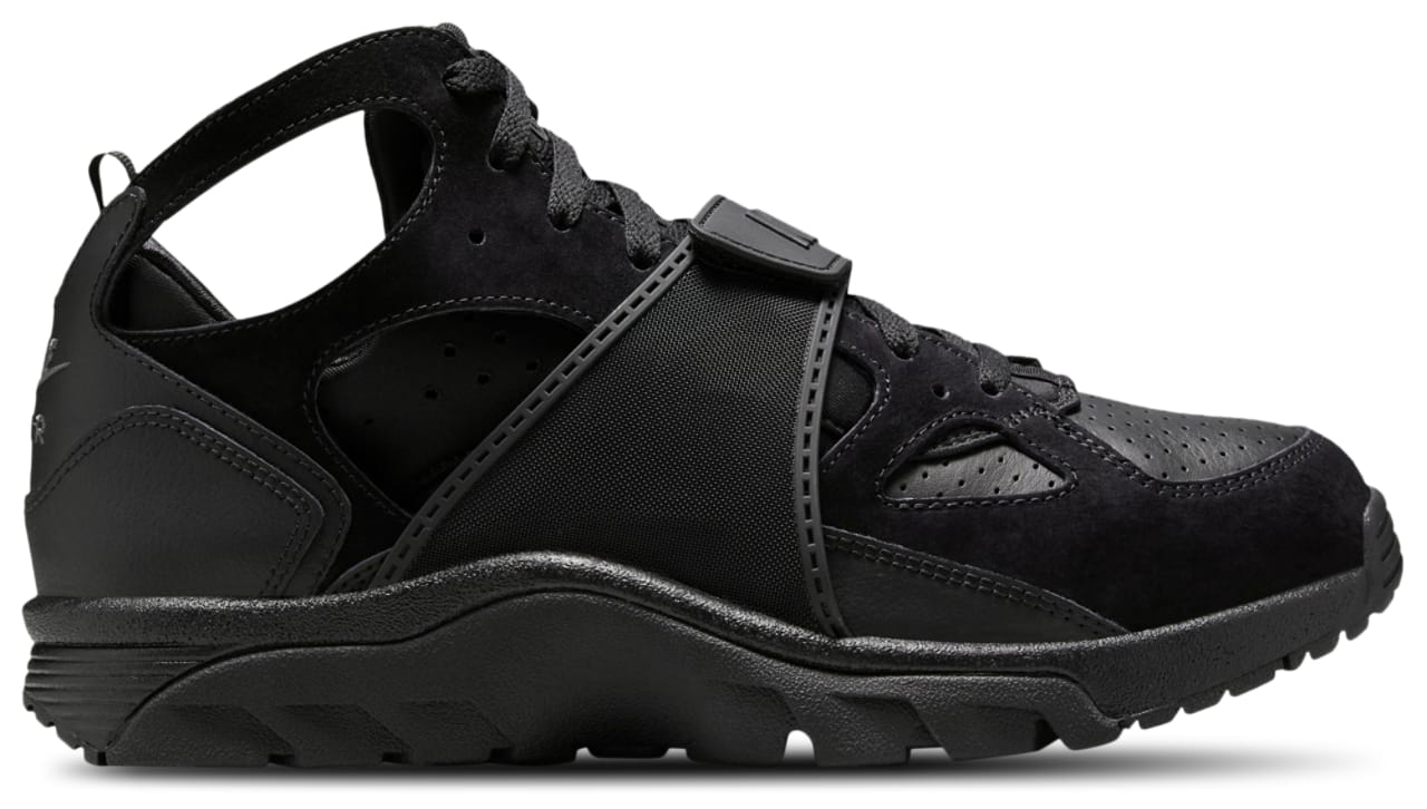 Nike Air Trainer Huarache Sneaker Black 9.5 New