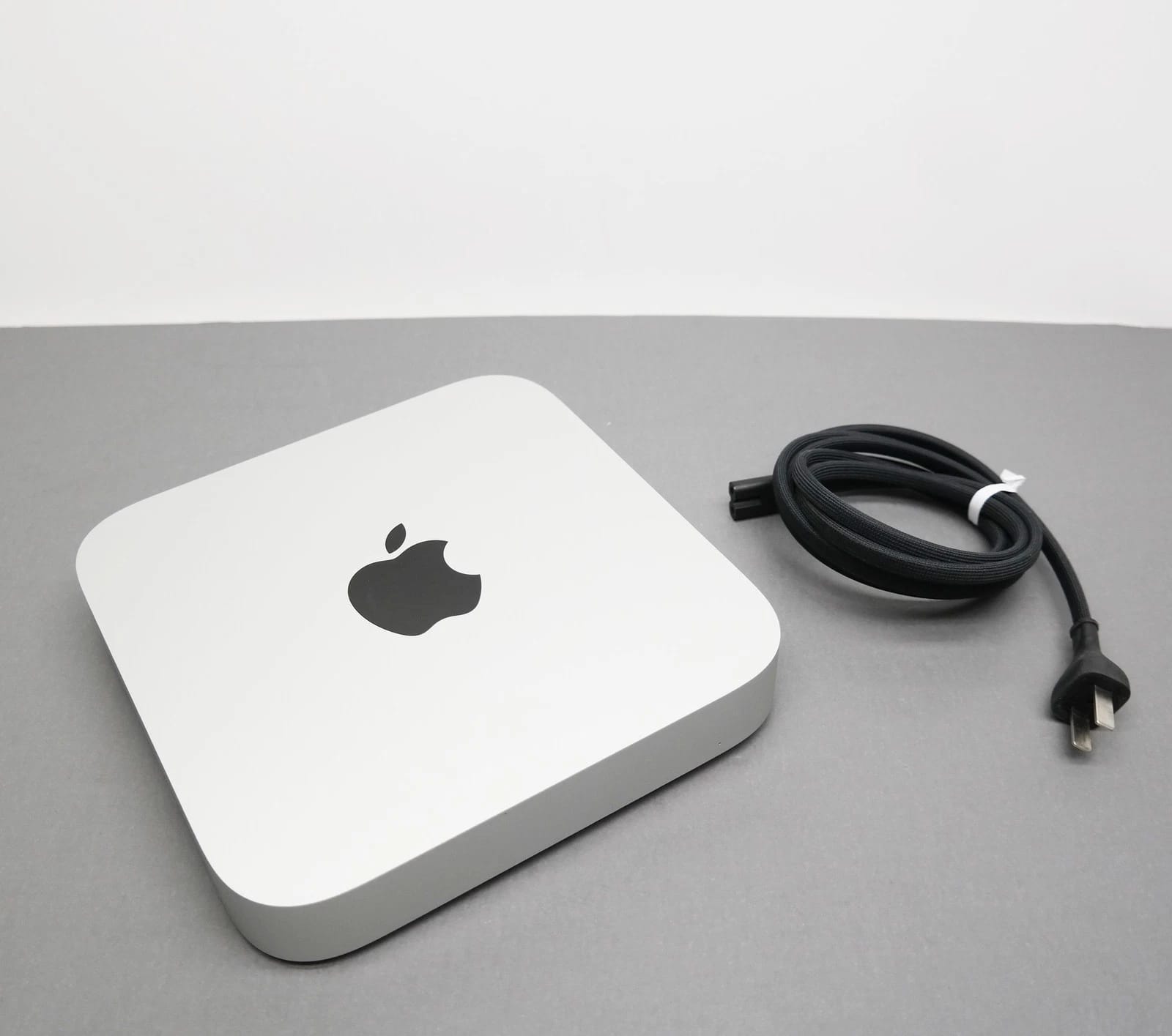 Apple Mac mini M2 Pro Computers 512GB 16GB Refurbished - Excellent