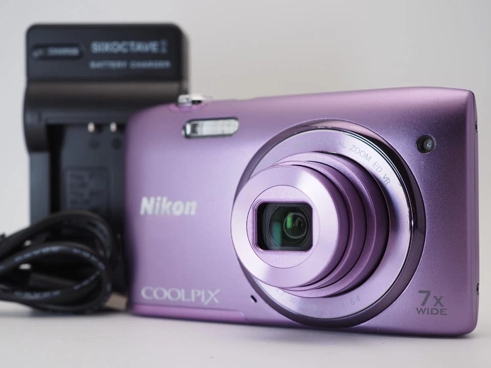 Nikon COOLPIX S3500 Digital Cameras Silver New Body Only