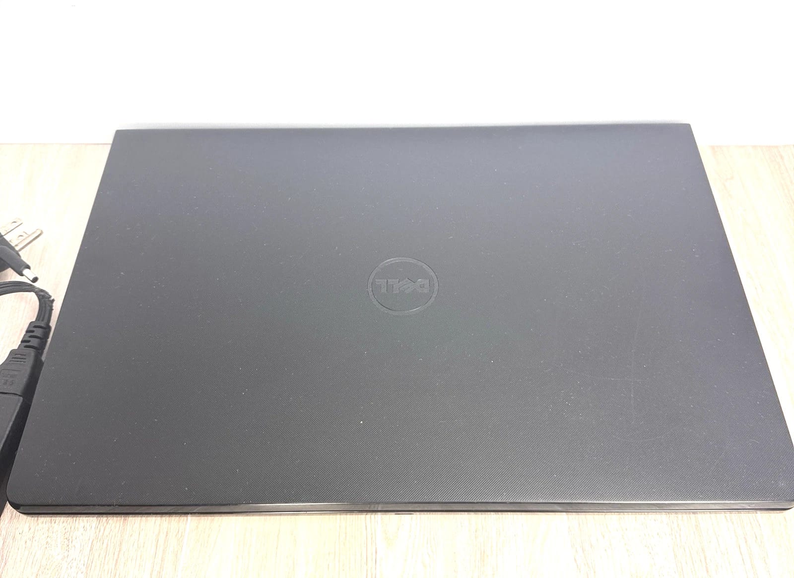 Dell Inspiron 15 3558 Computers 1TB 8GB Used - Good