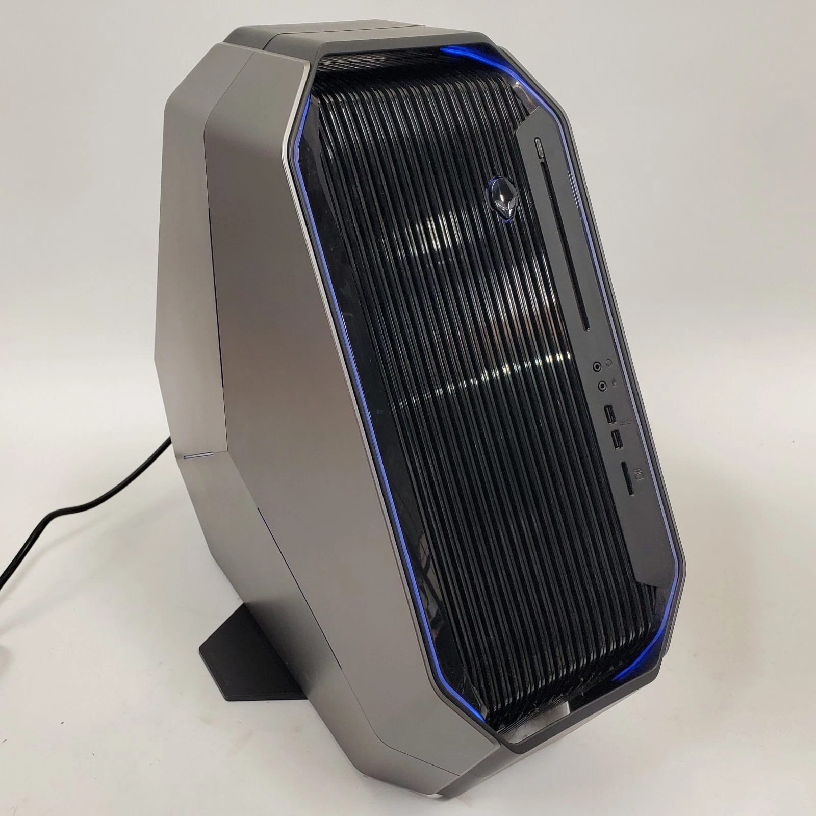 Dell Alienware Area-51 AAT2250 Computers 2TB 32GB New