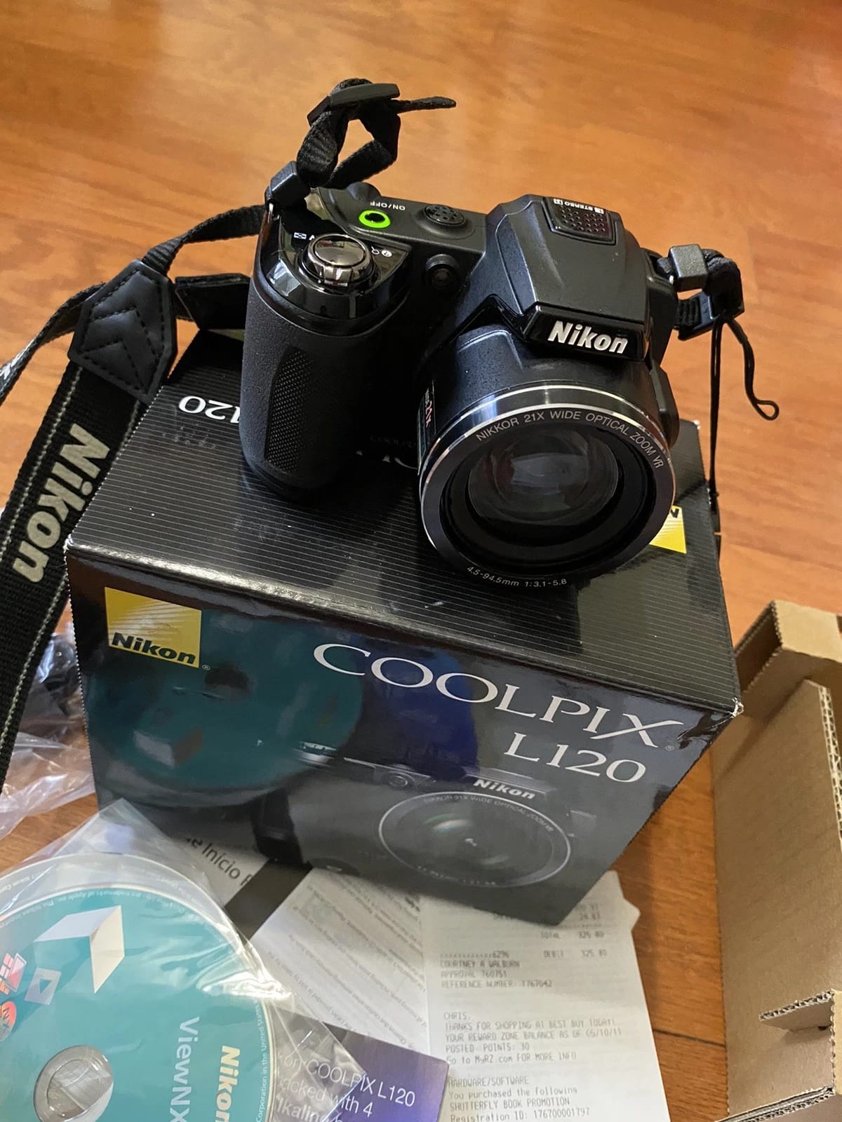 Nikon COOLPIX L120 Digital Cameras Black New Body Only