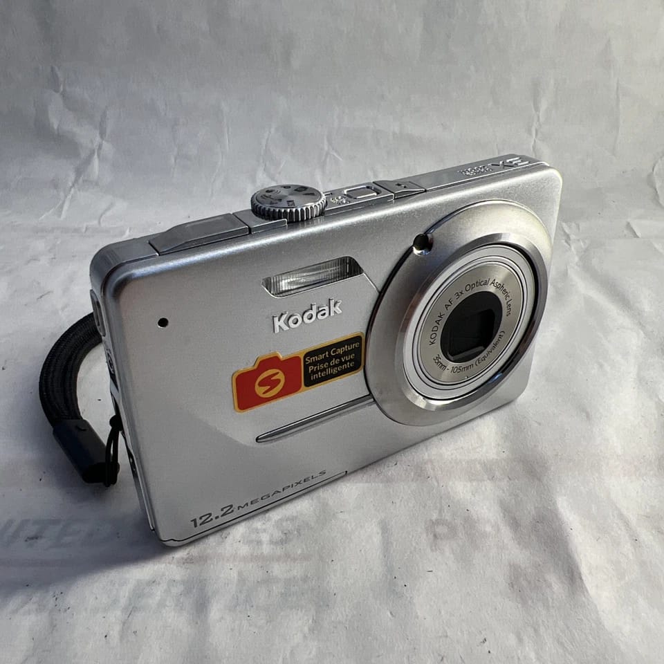 Kodak m341 Digital Cameras Red New Body Only