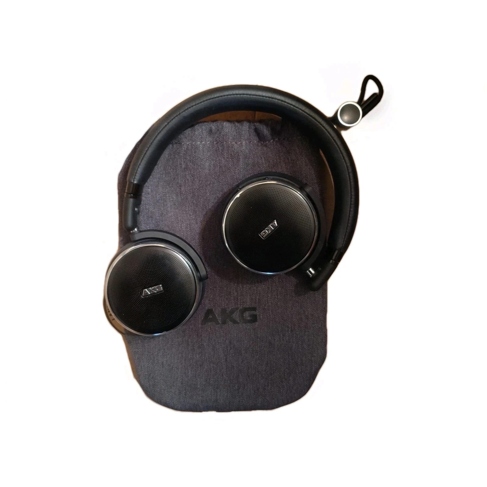 AKG N60NC Headphones & Earbuds Black Refurbished - Excellent