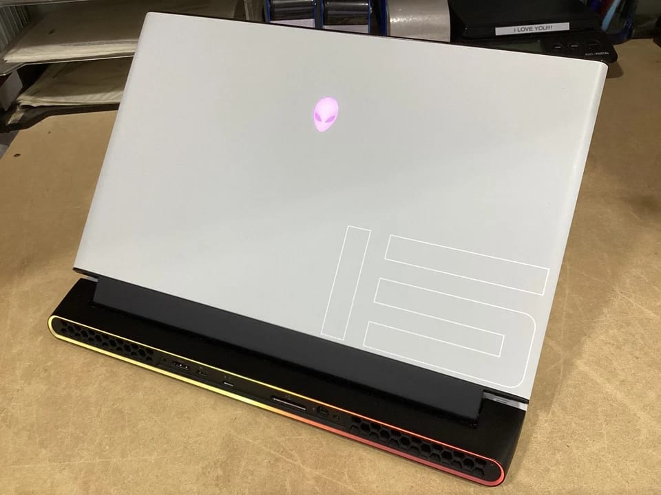 Dell Alienware m15 R3 Computers