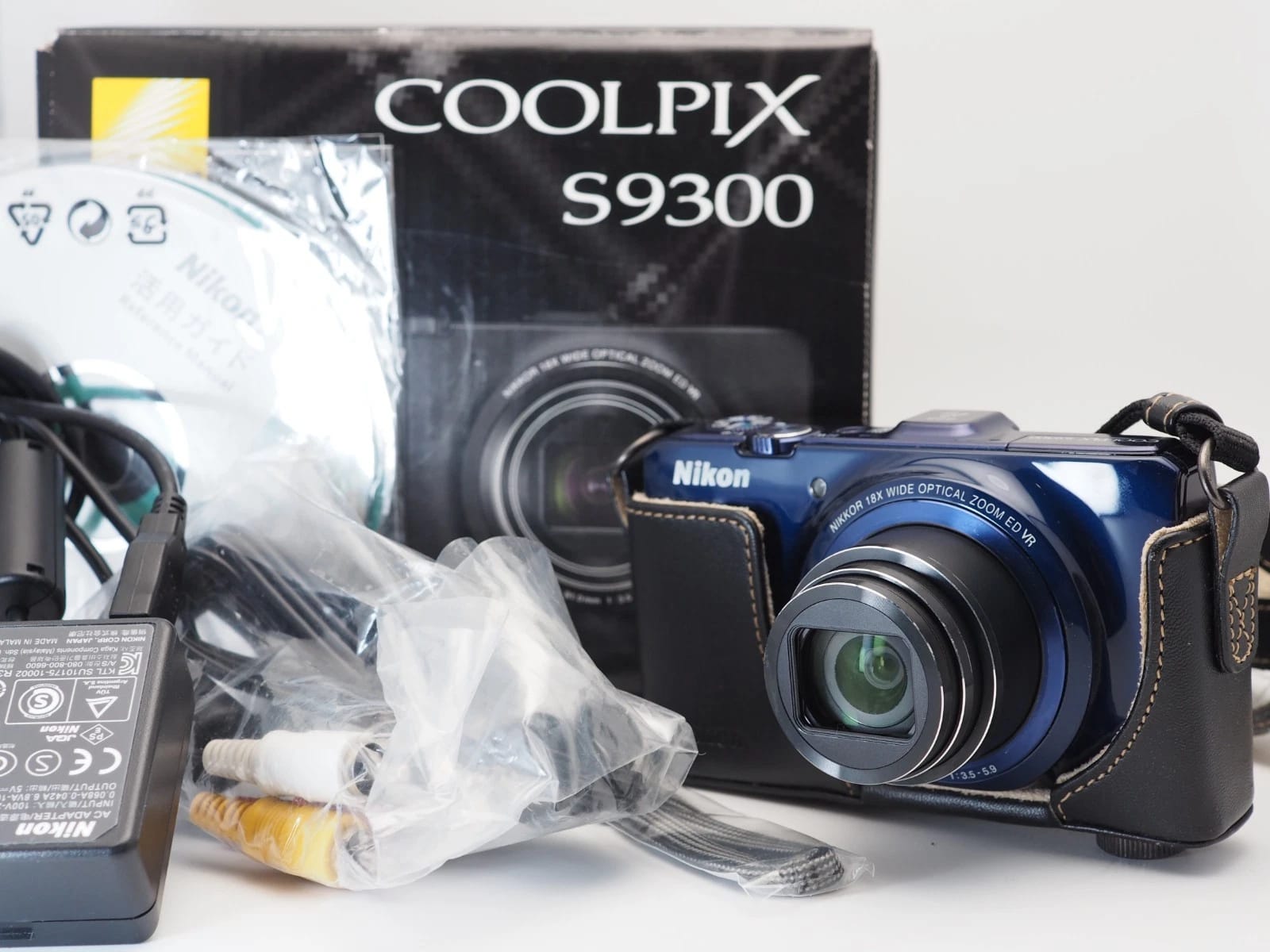 Nikon COOLPIX S9300 Digital Cameras Black New Body Only