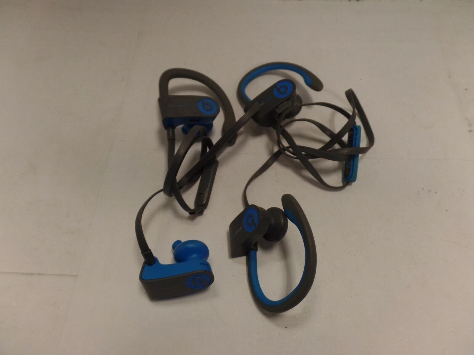 Beats Powerbeats2 Headphones & Earbuds Blue New