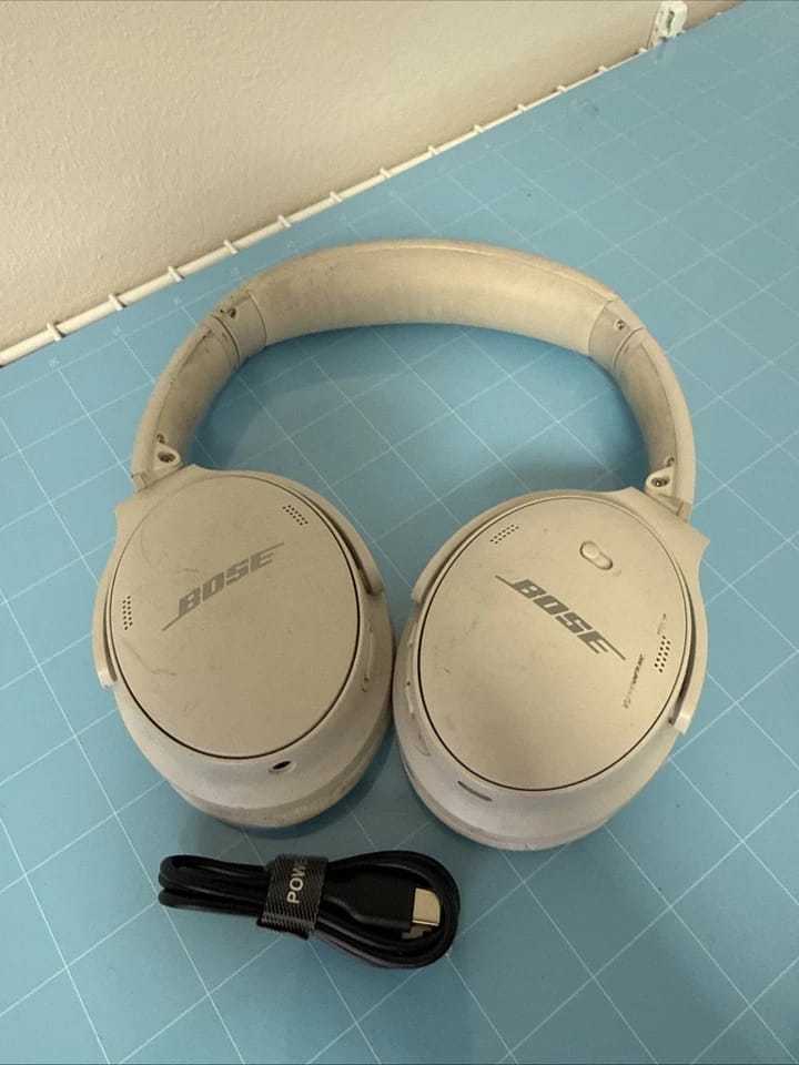 Bose QuietComfort 45 Headphones & Earbuds 