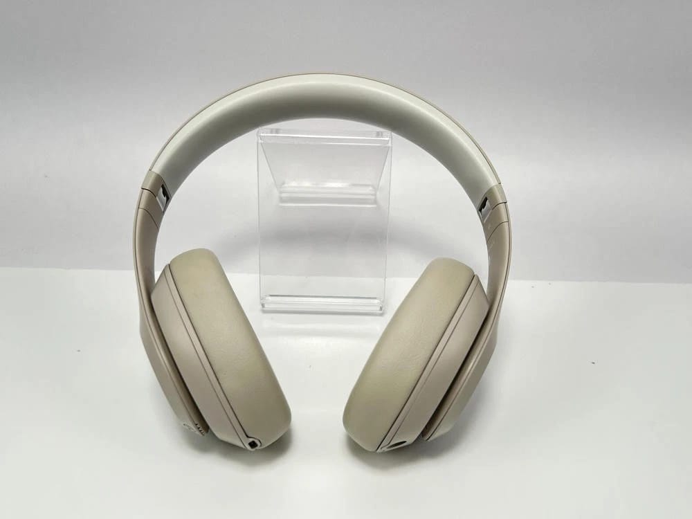 Beats Studio Pro Wireless Over-Ear Headphones ANC Headphones & Earbuds Sand stone Used - Good
