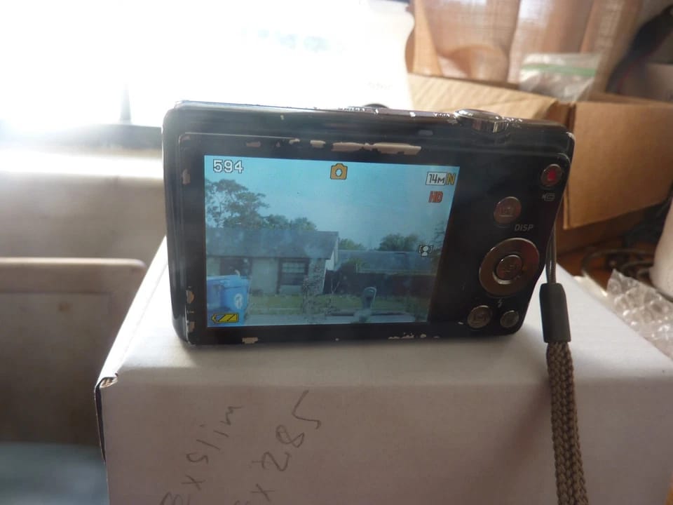 Casio Exilim EX-ZS10 Digital Cameras