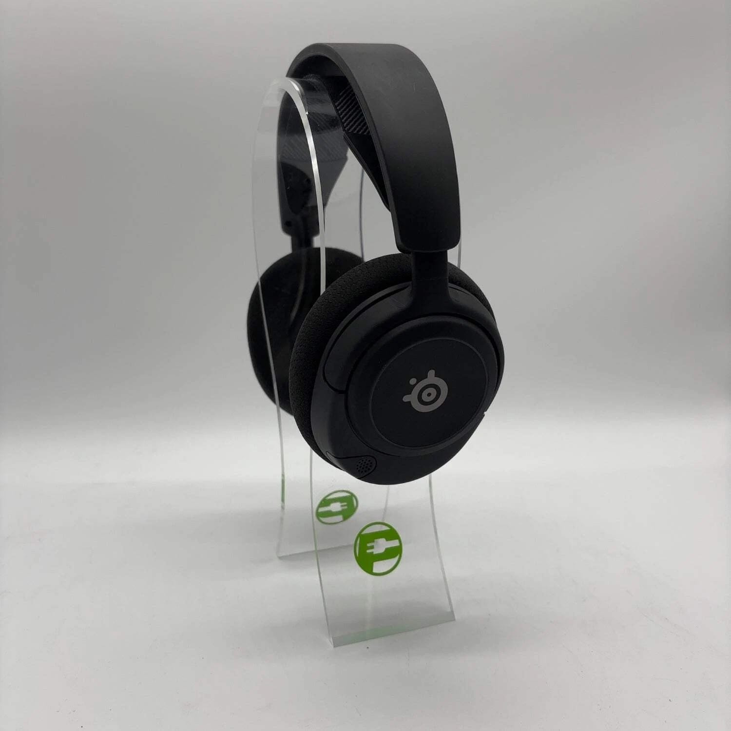 SteelSeries Arctis Nova 3 Headphones & Earbuds Purple New