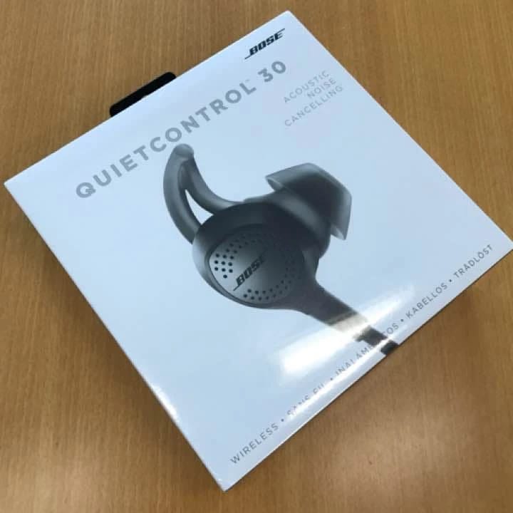 Bose QuietControl 30 Headphones & Earbuds Black Open-Box Excellent