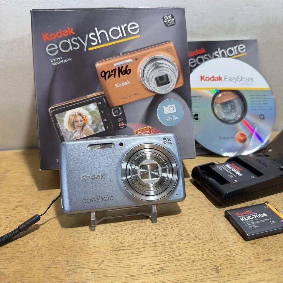 Kodak M552 Digital Cameras Black New Body Only