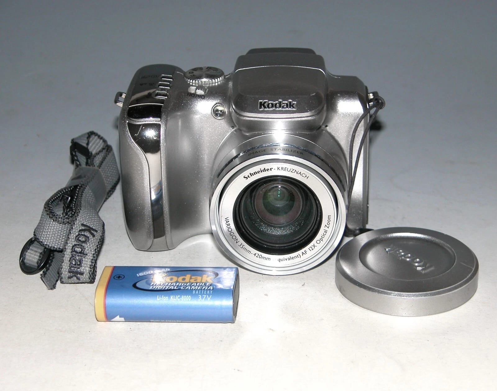 Kodak EasyShare Z612 Digital Cameras Gray Used - Very Good Body Only