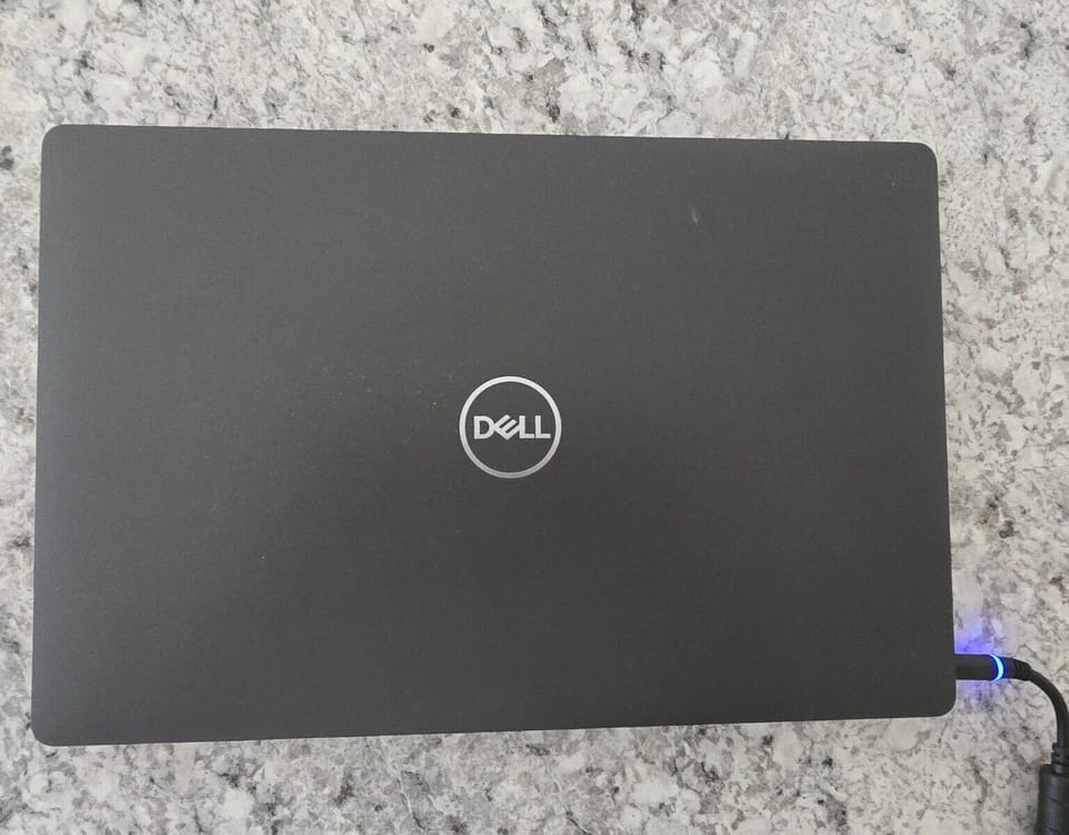 Dell Precision 3541 Computers