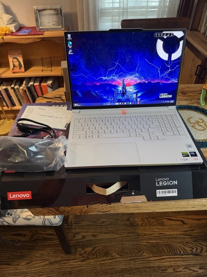 Lenovo Legion 7i 16IAX7 Computers 1TB 32GB New