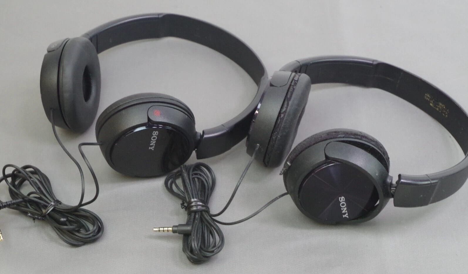 Sony MDR-ZX310 Headphones & Earbuds White New