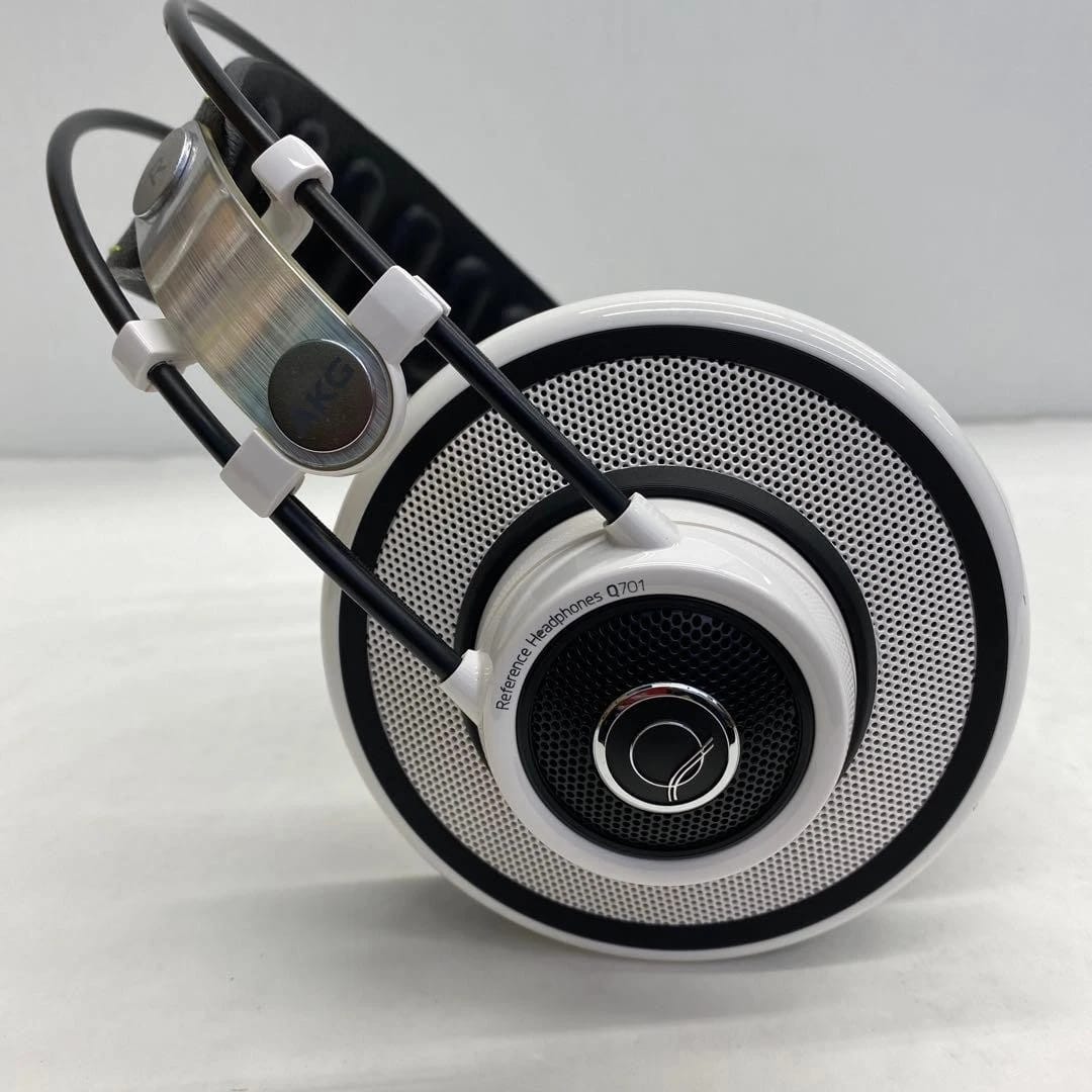 AKG Q 701 Headphones & Earbuds Black New