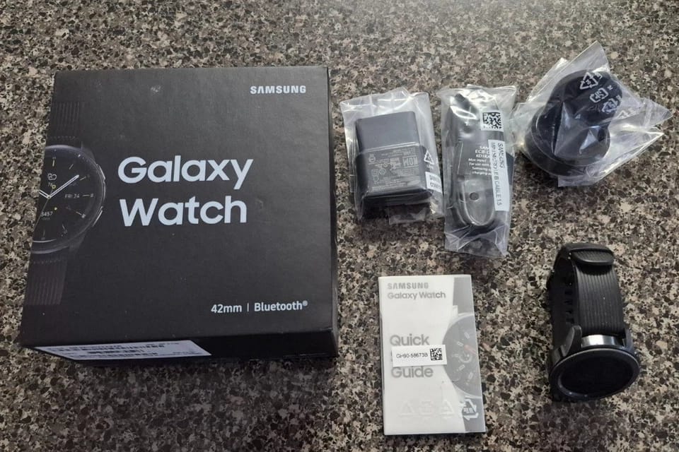 Samsung Samsung Galaxy SM-R810 Smartwatches Black 42mm New
