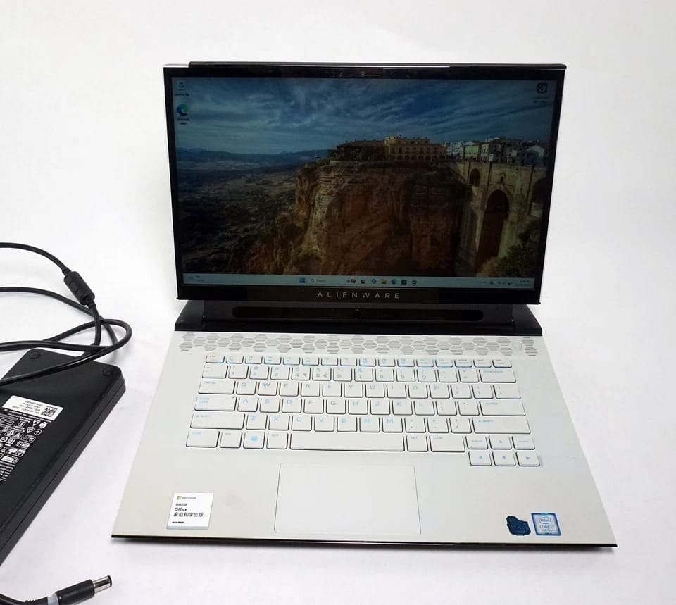 Dell Alienware m15 R2 Computers
