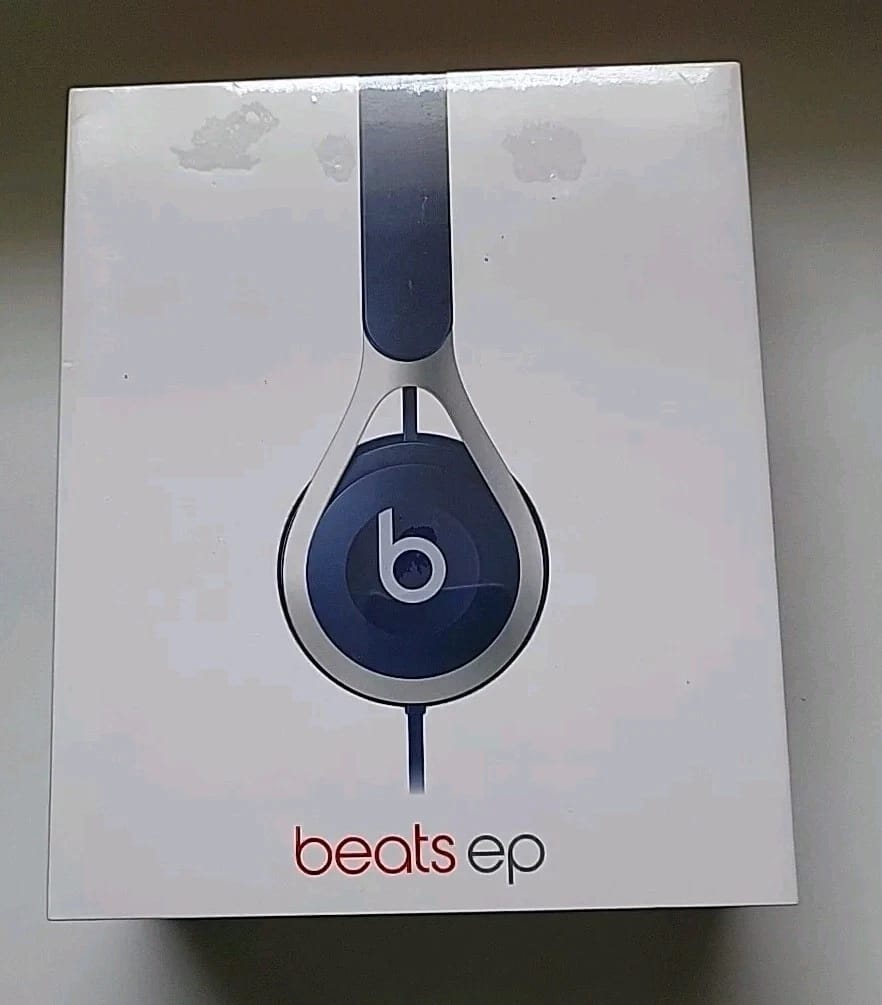Beats ML9D2LLA Headphones & Earbuds Blue New