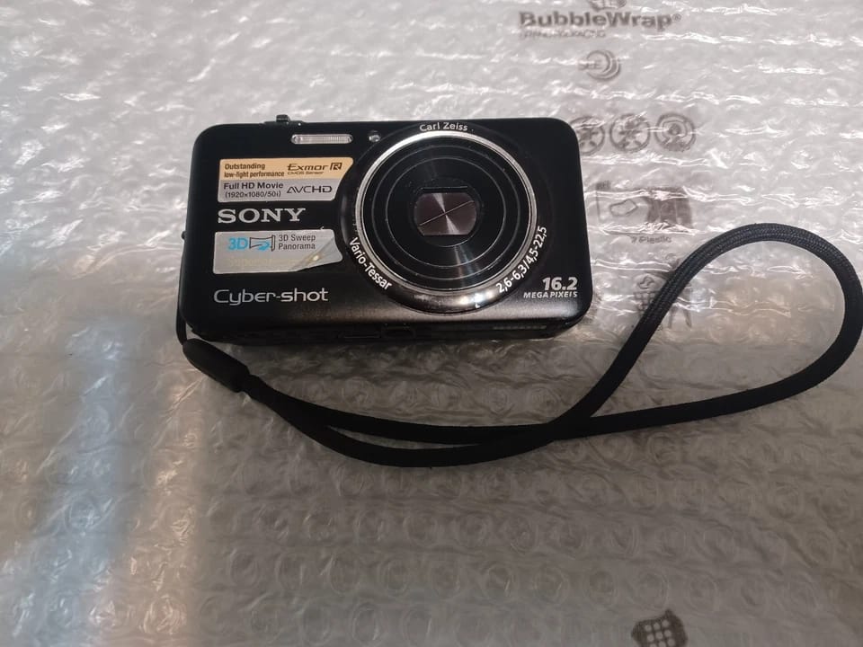 Sony DSC WX7 Digital Cameras Silver New Body Only