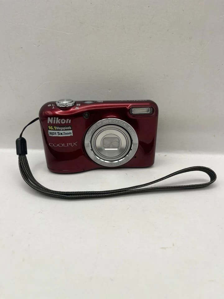 Nikon COOLPIX L31 Digital Cameras Silver Open-Box Excellent Body Only
