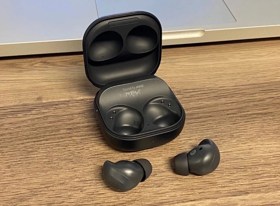 Samsung Galaxy Buds Pro Headphones & Earbuds 