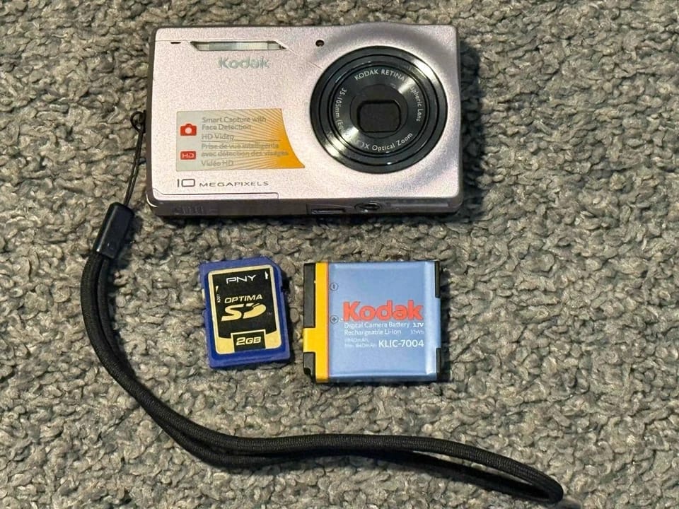 Kodak m1033 Digital Cameras pink New Body Only