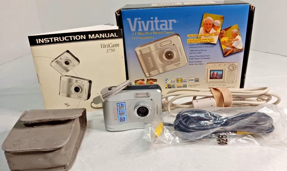 Vivitar ViviCam 3750 Digital Cameras Silver New Body Only