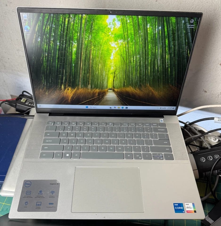 Dell Inspiron 16 5630 Computers