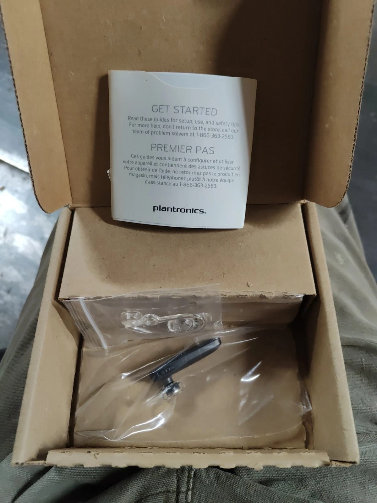 Plantronics M165 Headphones & Earbuds Black New