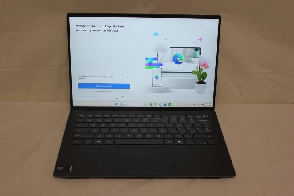 Dell Precision 5490 Computers