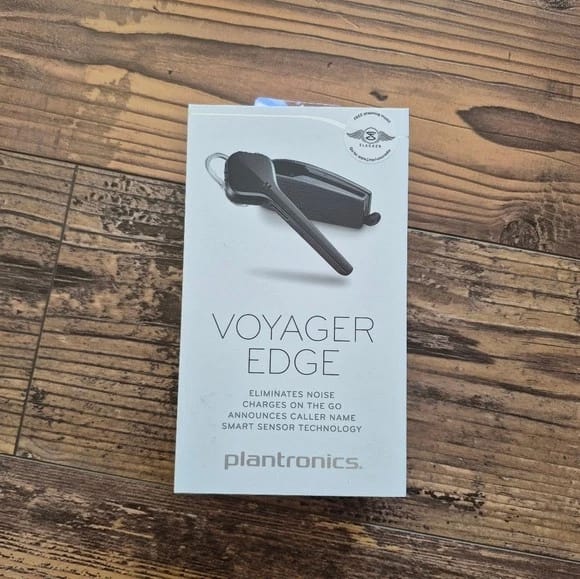 Plantronics Voyager Edge Headphones & Earbuds Black New