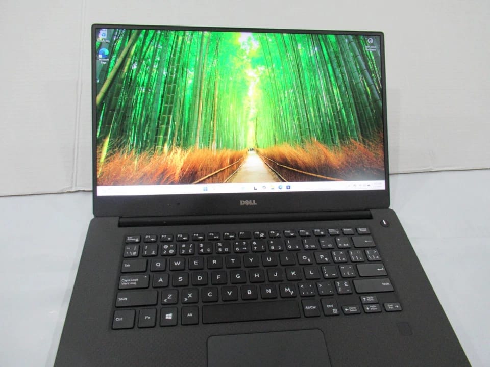 Dell XPS 15 9560 Computers