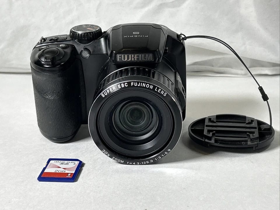 Fujifilm FinePix S6800 Digital Cameras Black New Body Only