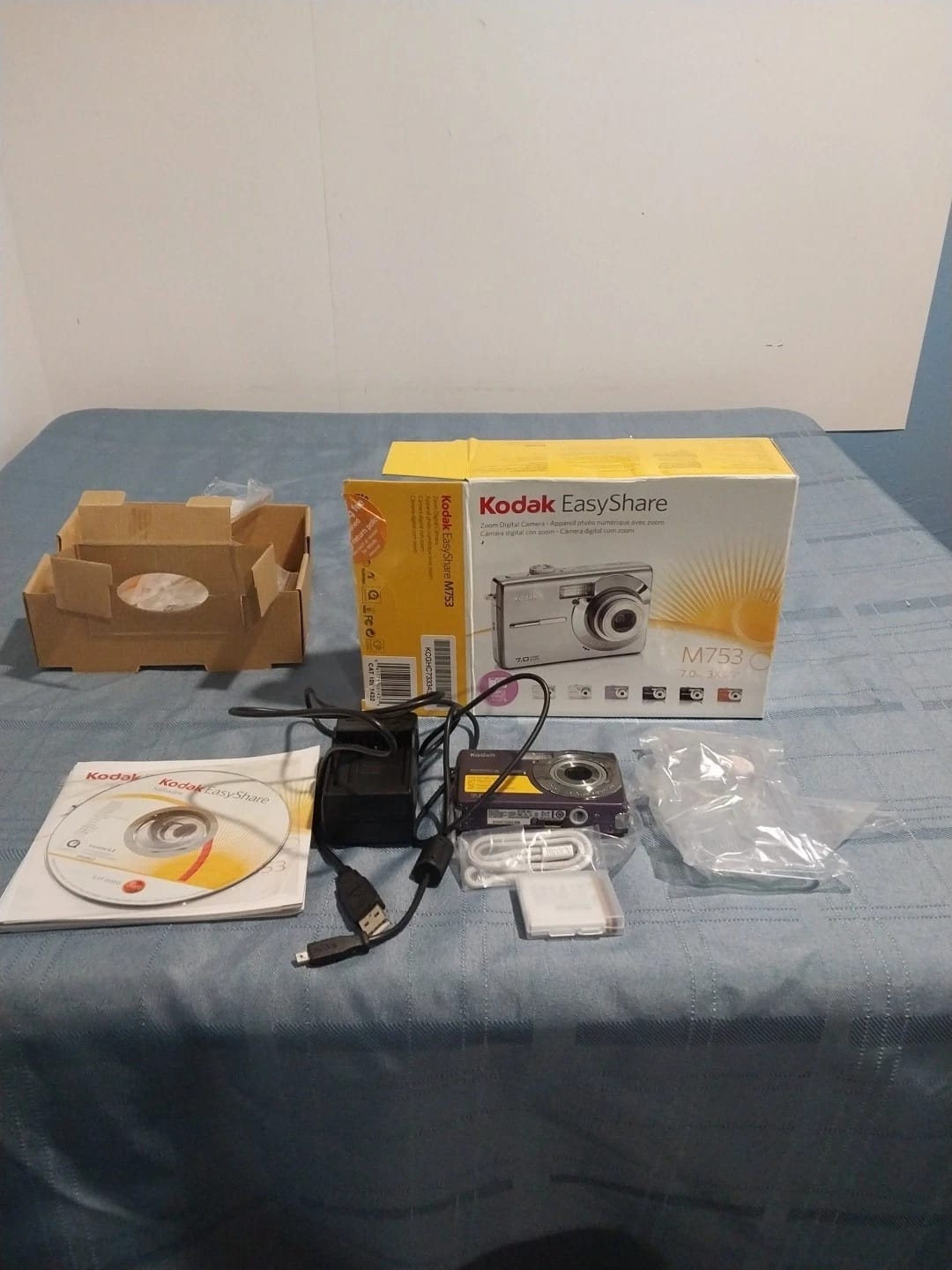 Kodak EasyShare M753 Digital Cameras Black New Body Only