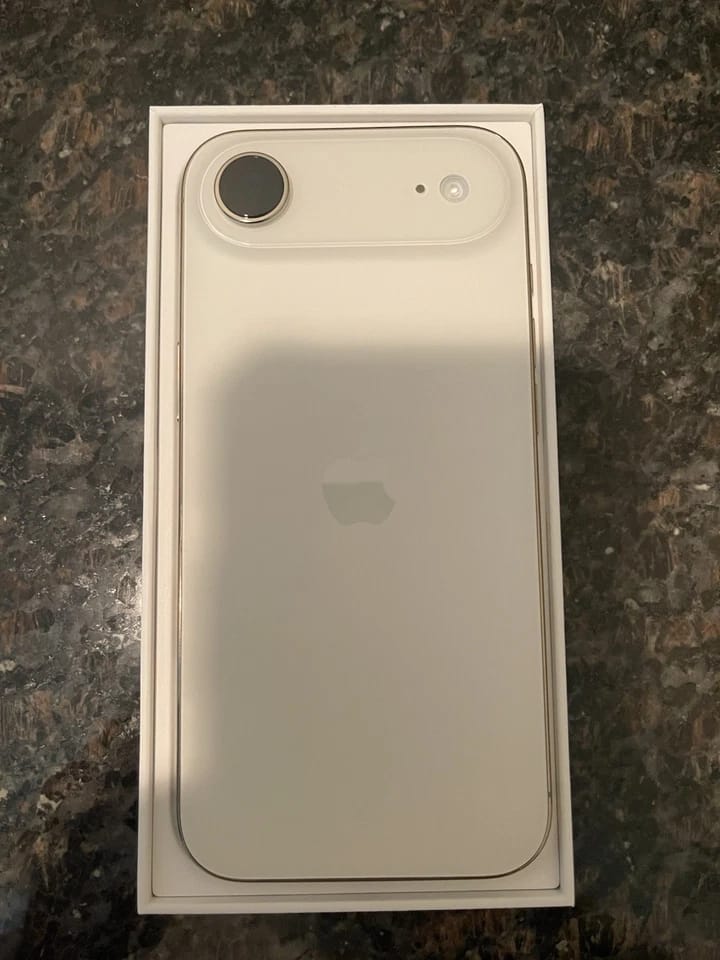 Apple iPhone Air Cell Phones