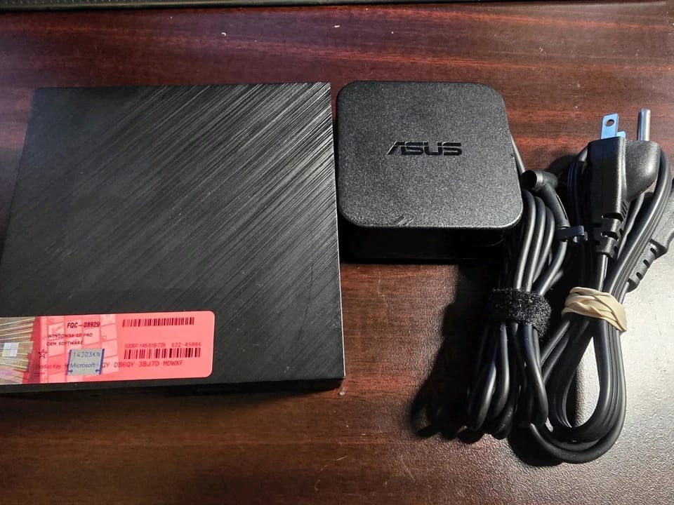 ASUS ExpertCenter PN51 Computers