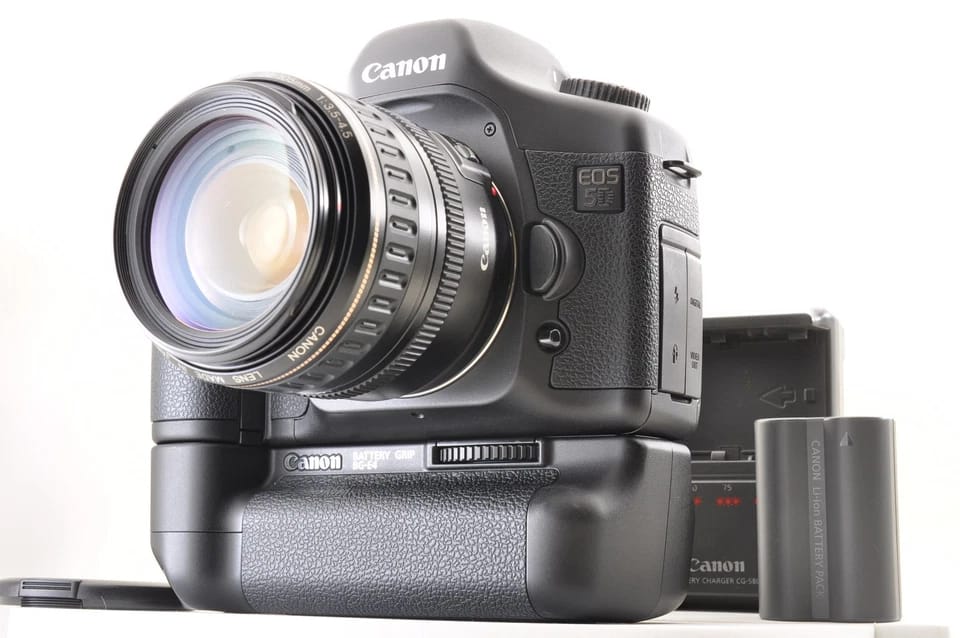 Canon EOS 5D Digital Cameras Black Refurbished - Excellent Body Only