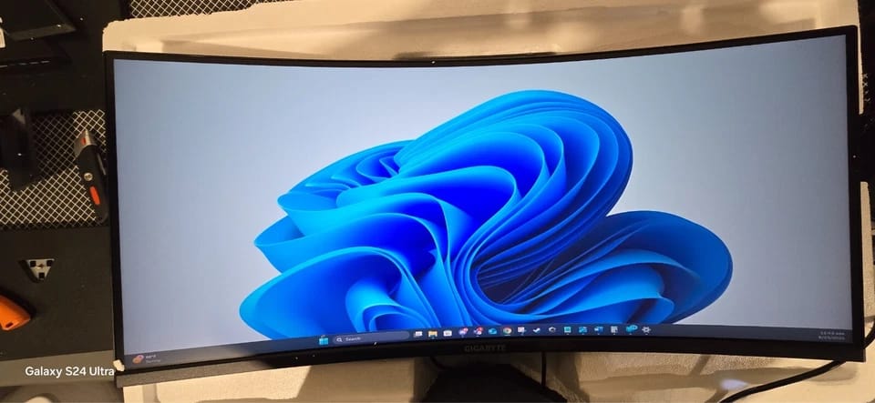 GIGABYTE 34WR50QC Monitors