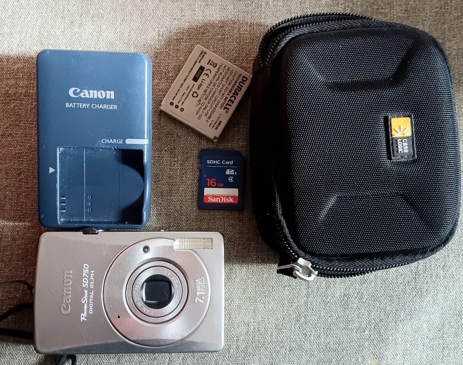 Canon PowerShot SD750 Digital Cameras Silver New Body Only