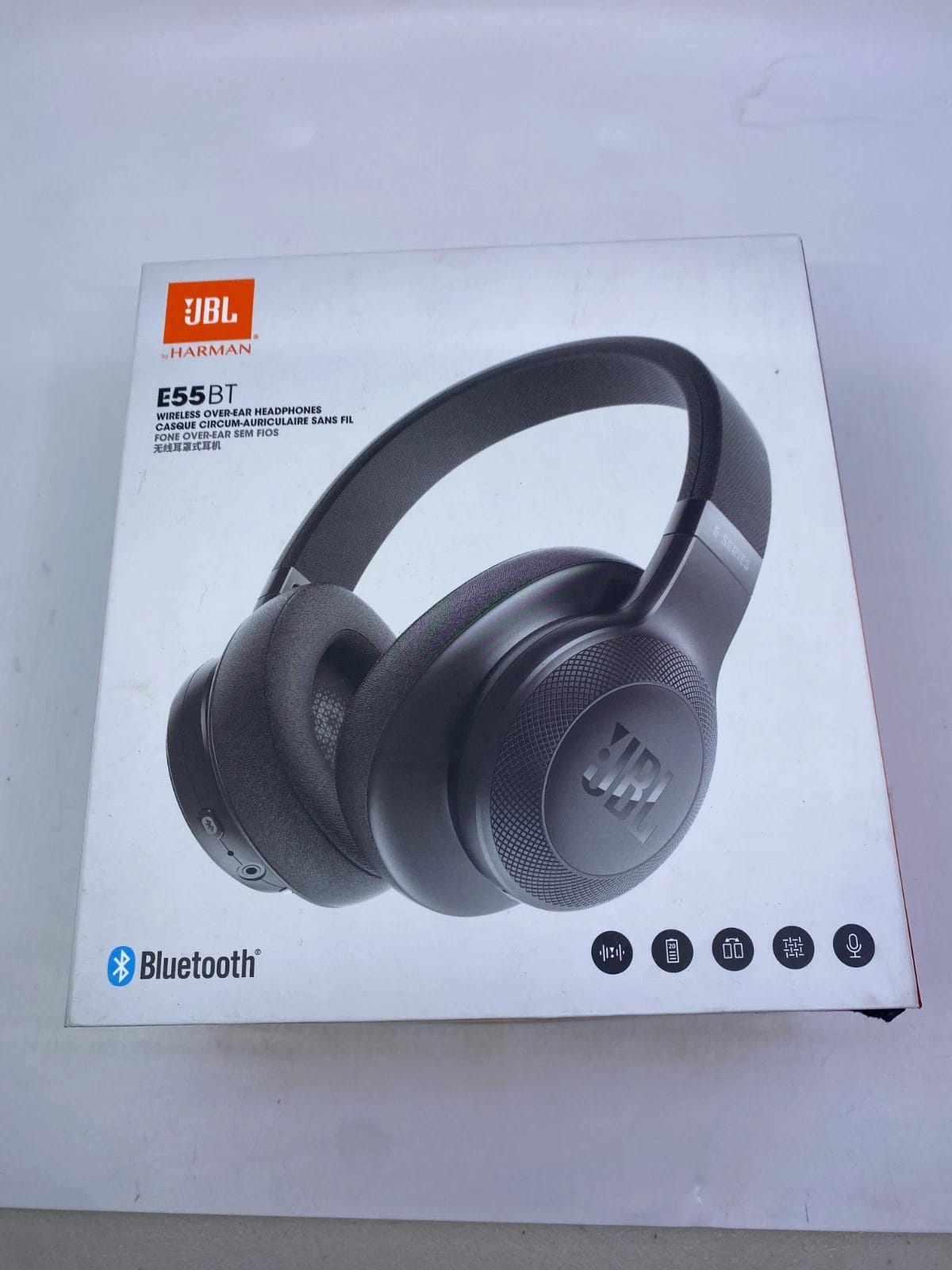 JBL E55BT Headphones & Earbuds Black New